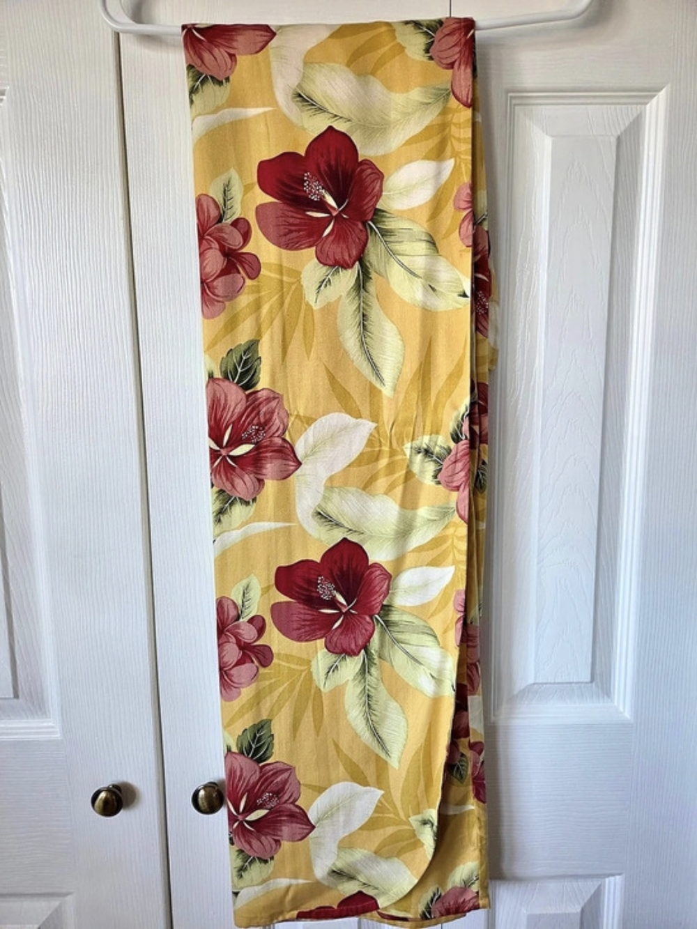 Tommy Bahama Floral Silk Maxi Skirt Size Medium Like New